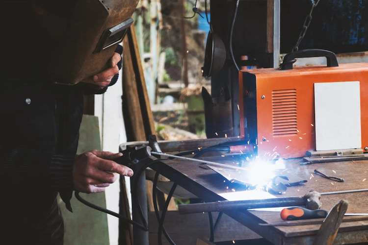 Transformador de 400 KVA: aplicações industriais 
